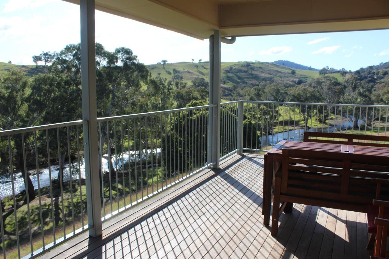 Elm Cottage Tumut Bagian luar foto