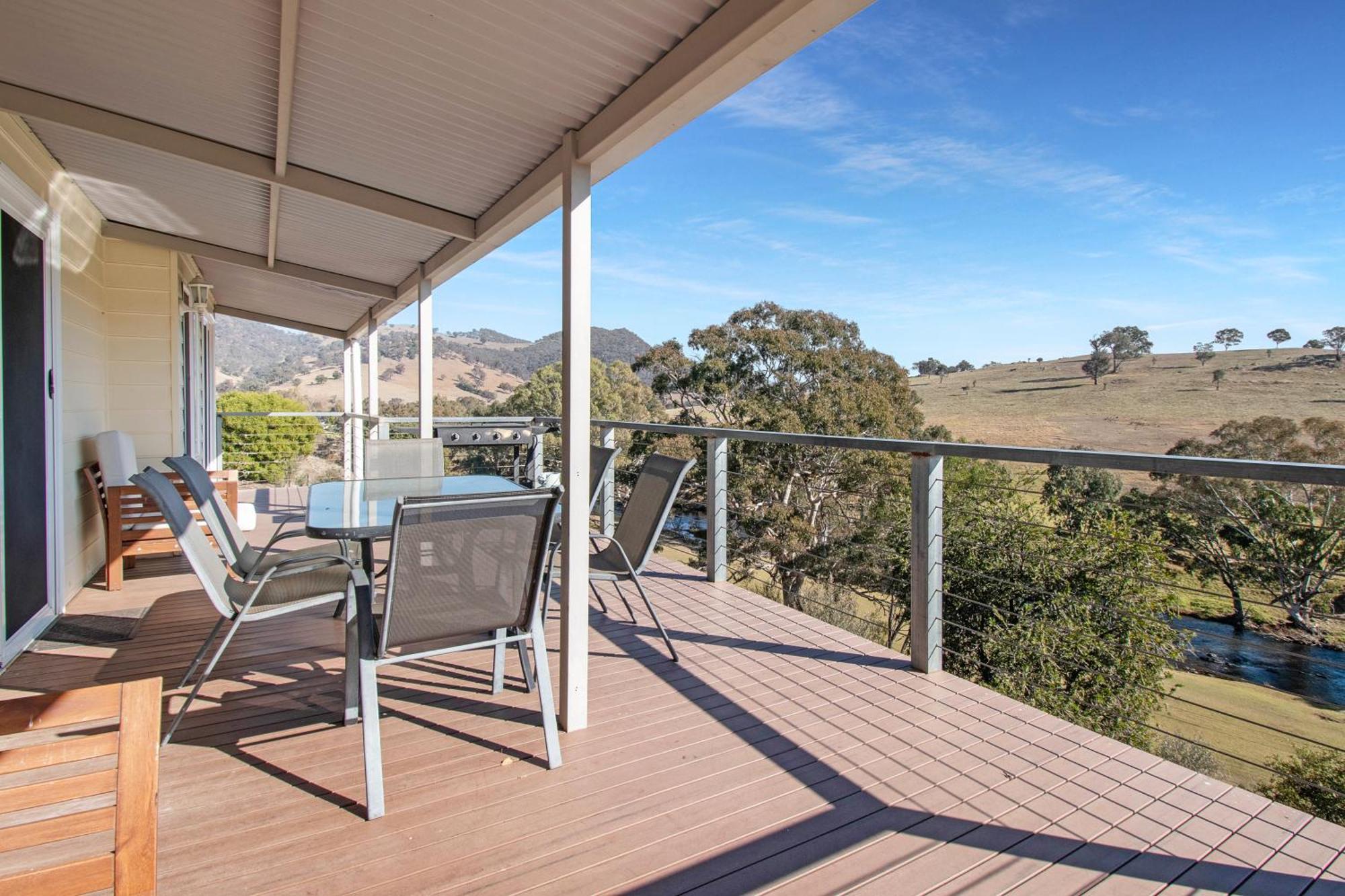 Elm Cottage Tumut Bagian luar foto