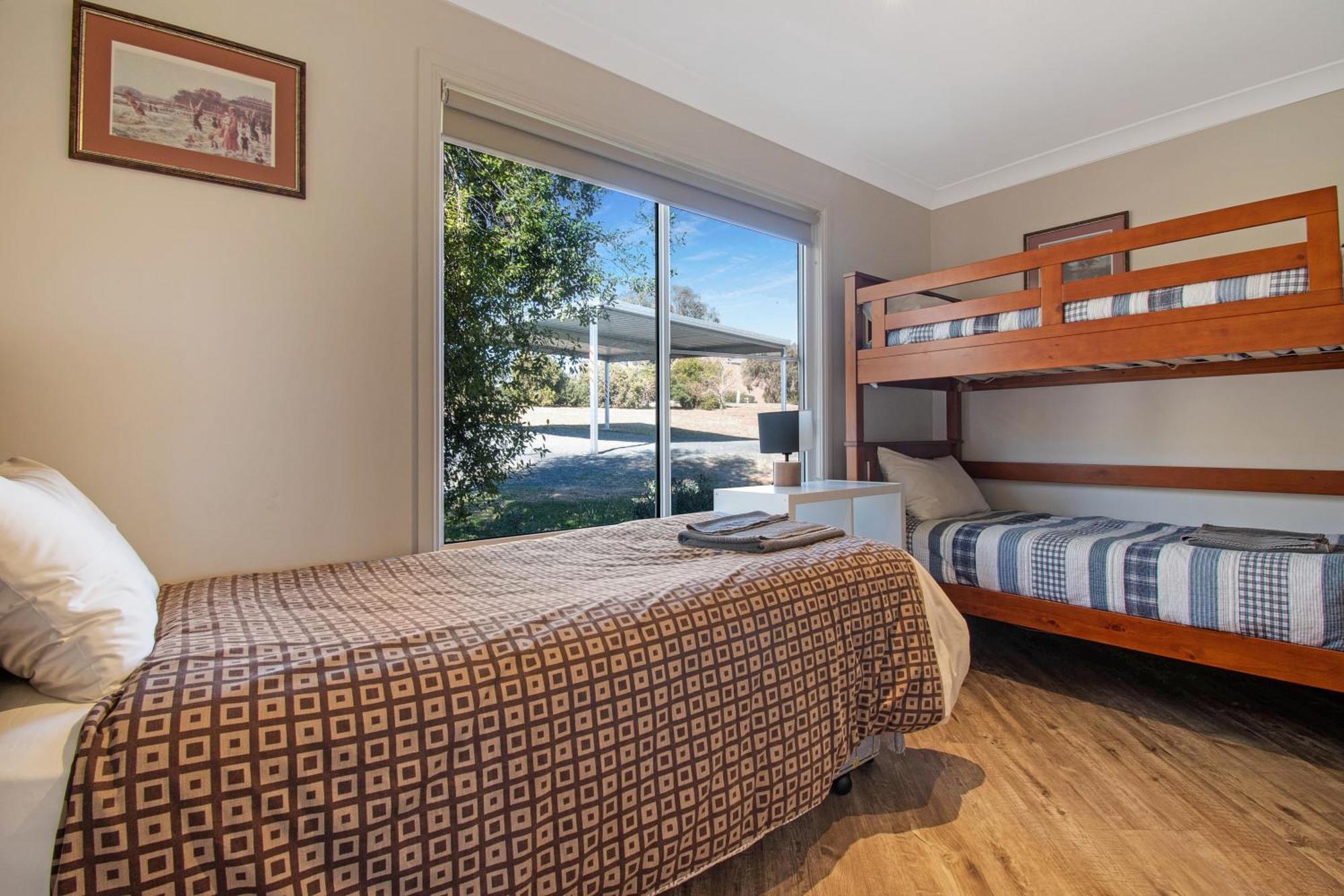 Elm Cottage Tumut Bagian luar foto