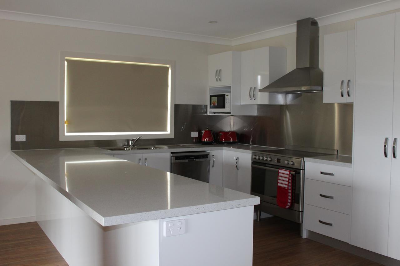 Elm Cottage Tumut Bagian luar foto